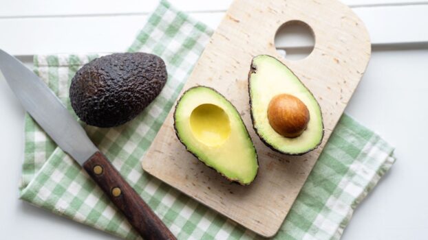 how many calories are in an avocado